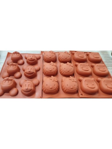 SET OF 3 CHARACTER BAKING MOULD
