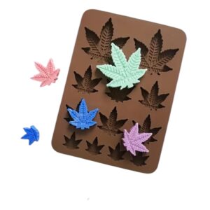 MAPLE LEAF MOULD (X12)
